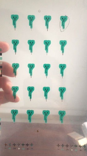 電極血糖儀模切 血糖儀印刷電極所需的精密激光切割模切機(jī)(圖1)